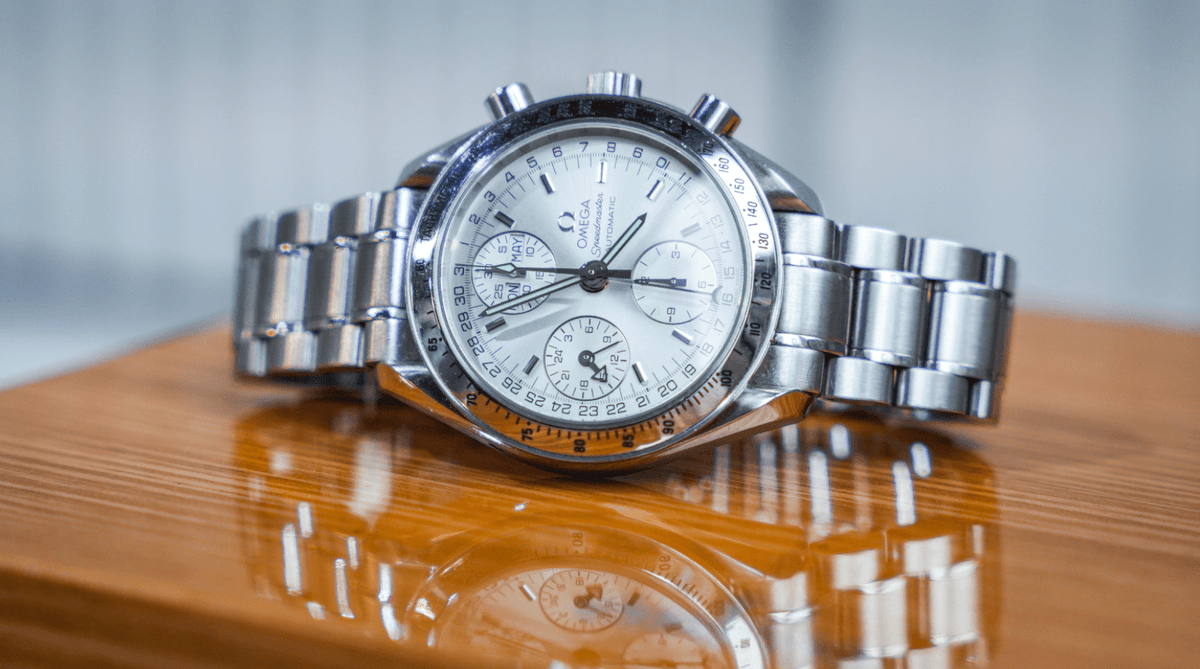 Pre-Owned Omega Speedmaster 3523.30.00 â€“ 39mm Silver Dial with Stainless Steel Bracelet