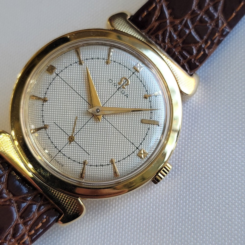 Pre-Owned Omega Ref 2505 Jumbo 35mm x 43mm 18k Solid Gold Mens 1950s Manual Wind RA694