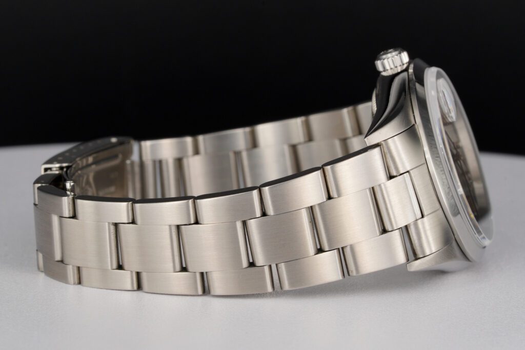Pre-Owned Mens Rolex Stainless Steel Date Watch Black Dial 15200