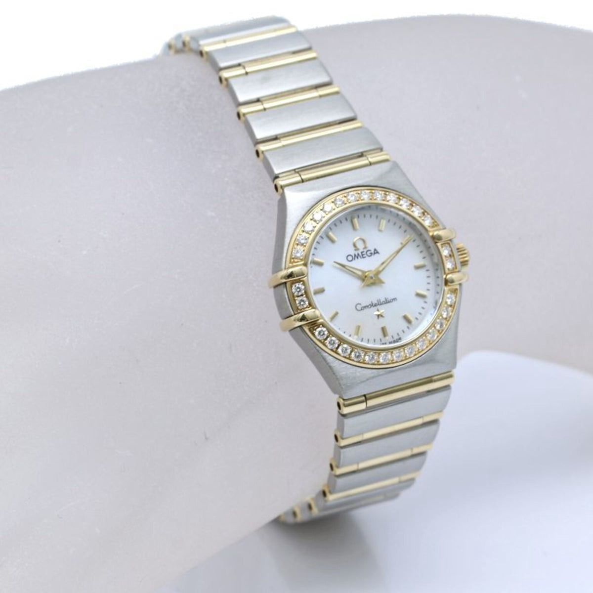 Pre-Owned OMEGA Constellation Mini Diamond 1267.70.00 Women's Watch SSx18K Yellow Gold 40604
