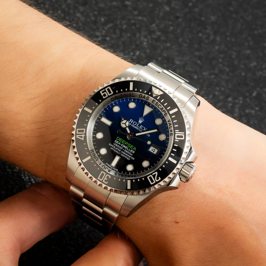 Pre-Owned Rolex Sea-Dweller Deepsea 44MM 116660 James Cameron / D‑Blue Blue to Black Gradient Dial Black Ceramic Bezel Stainless Steel Oyster Bracelet