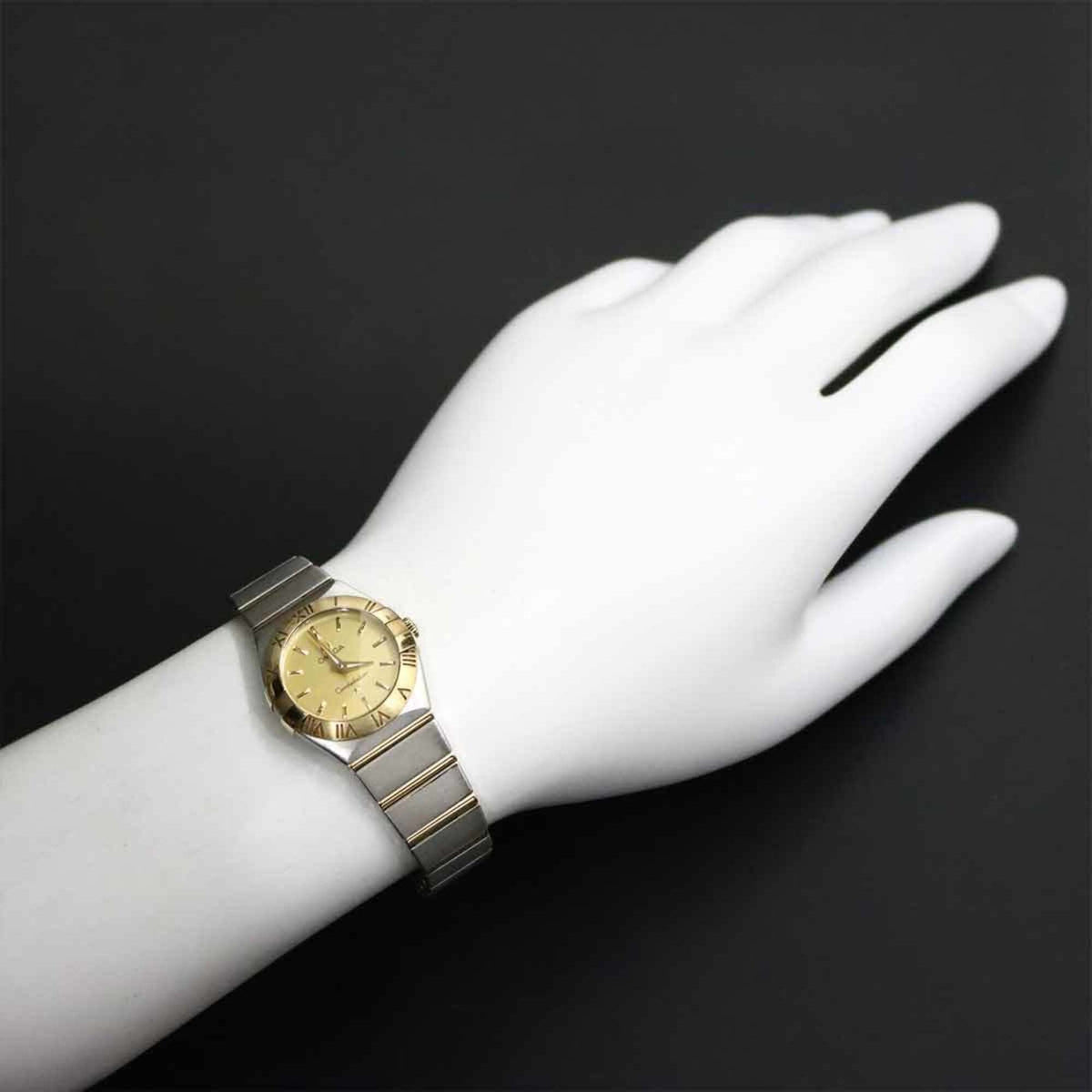 Pre-Owned Omega Constellation Brushed Two-Tone 123 20 24 60 08 001 Ladies' Watch Gold 18K...