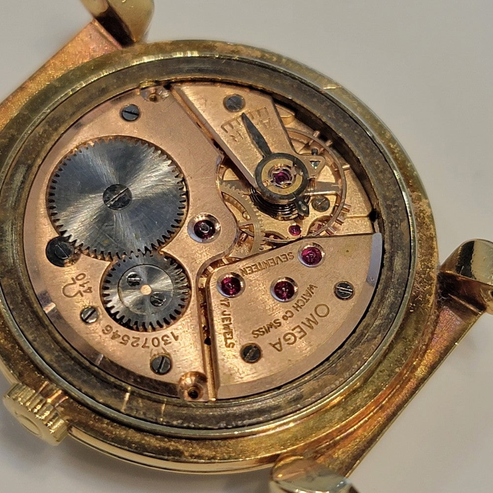 Pre-Owned Omega Ref 2505 Jumbo 35mm x 43mm 18k Solid Gold Mens 1950s Manual Wind RA694