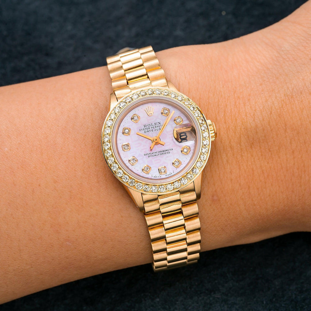 Pre-Owned Rolex Datejust 26MM 6917 Pink Pattern Diamond Dial Diamond Bezel 18K Yellow Gold President Bracelet