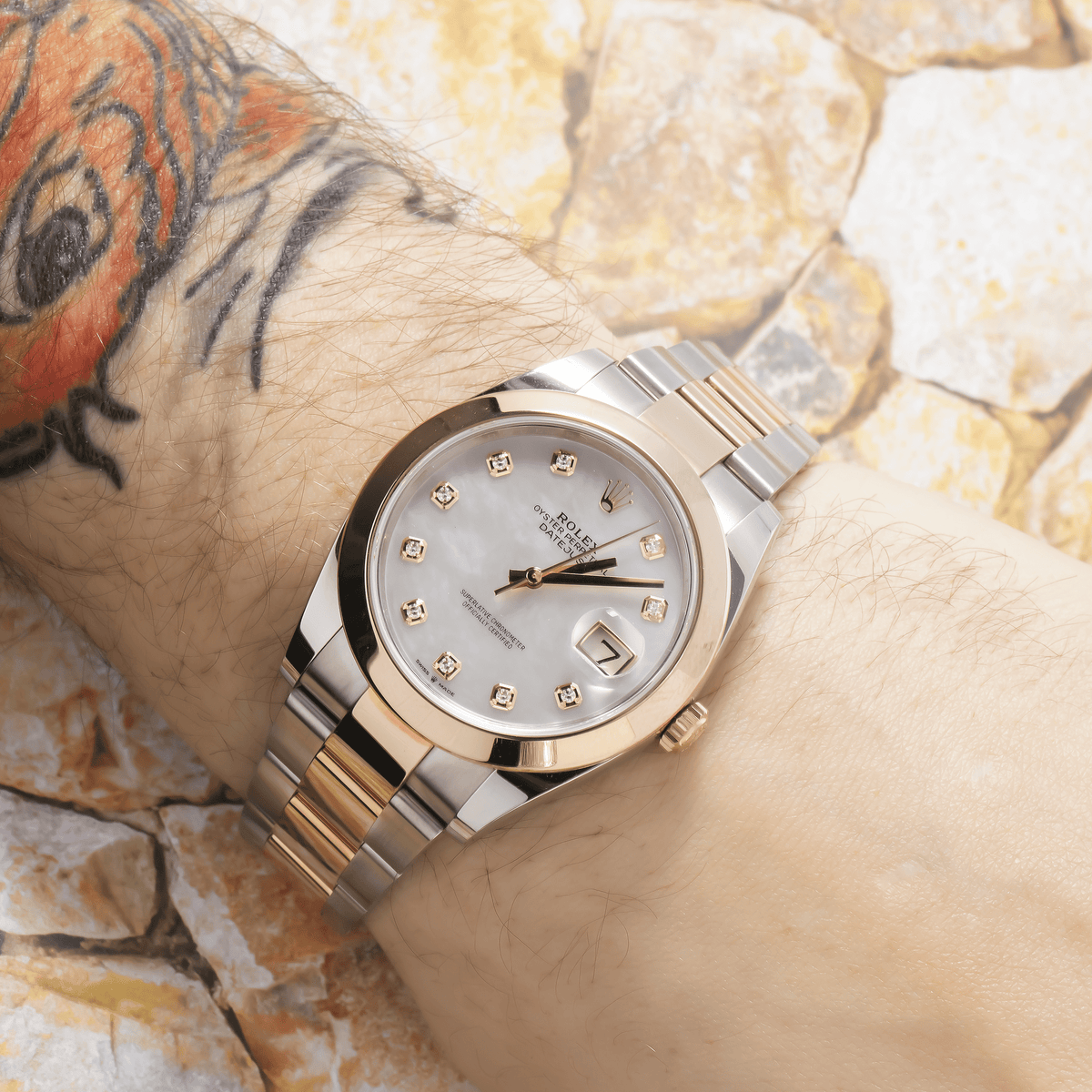 Pre-Owned Rolex Datejust 41MM 126301 White Mother of Pearl Diamond Dial Smooth Bezel Two Tone Rose Gold Oyster Bracelet