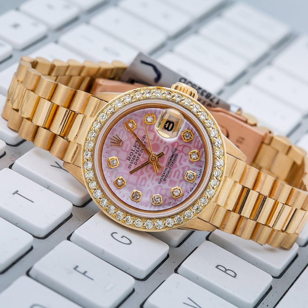 Pre-Owned Rolex Datejust 26MM 6917 Pink Pattern Diamond Dial Diamond Bezel 18K Yellow Gold President Bracelet