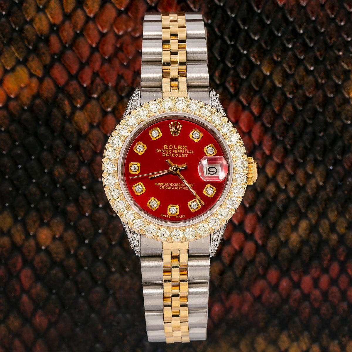 Pre-Owned Rolex Datejust 26MM 69173 Red Diamond Dial Diamond Bezel Two Tone Yellow Gold Jubilee Bracelet 2.25ct