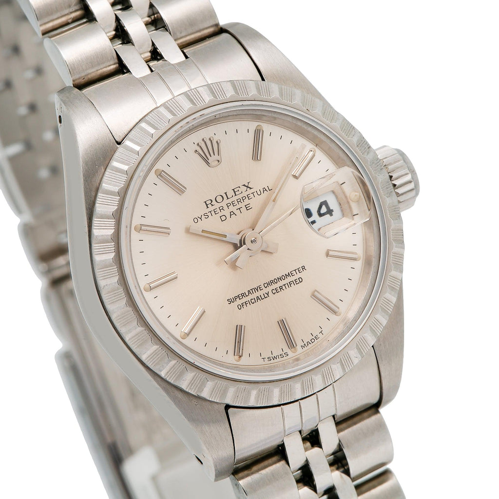 Pre-Owned Rolex Date 26MM 6924 Silver Dial Engine Turned Bezel Stainless Steel Jubilee Bracelet
