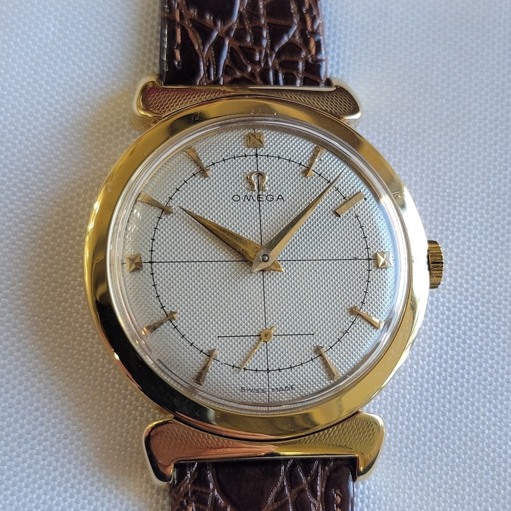 Pre-Owned Omega Ref 2505 Jumbo 35mm x 43mm 18k Solid Gold Mens 1950s Manual Wind RA694