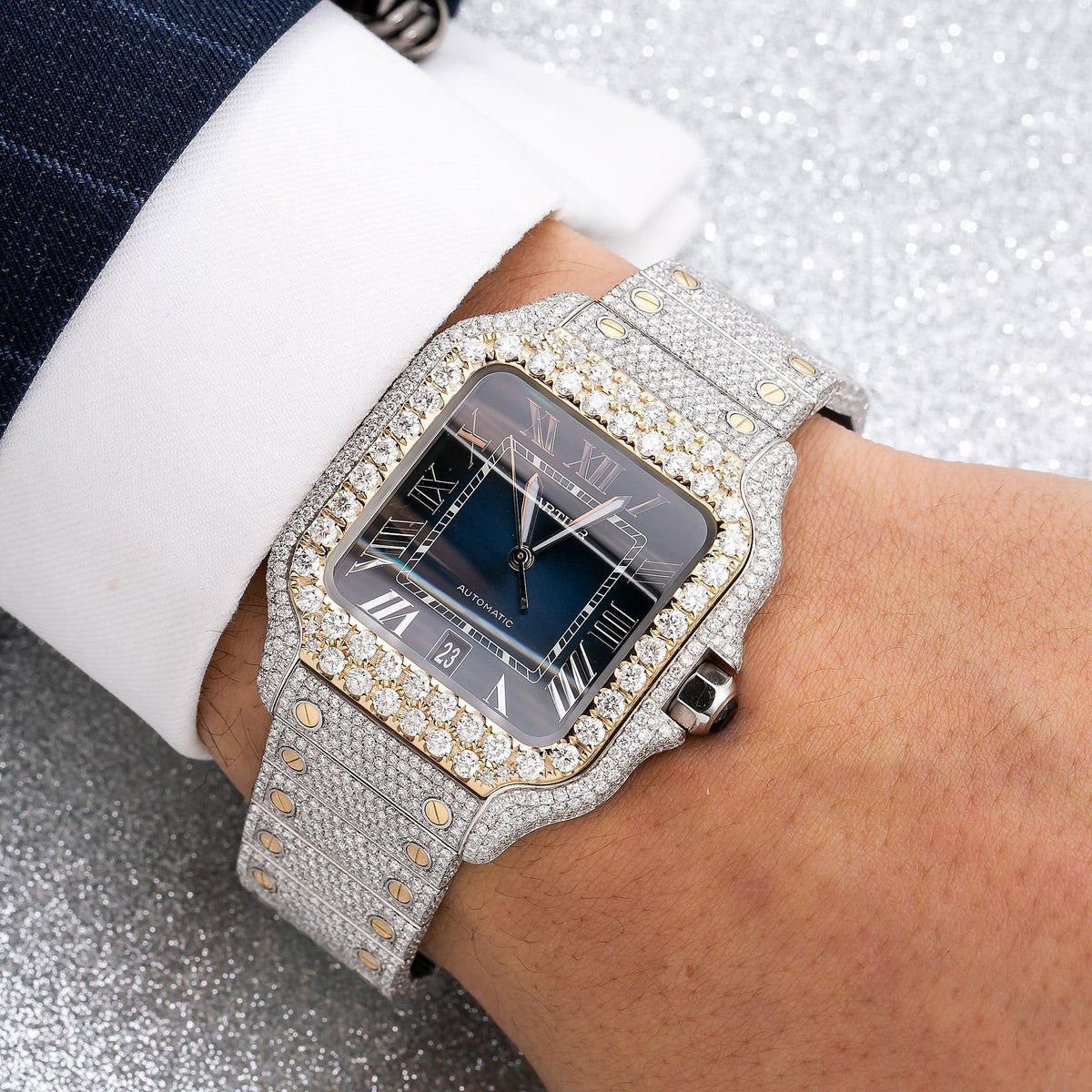 Pre-Owned Cartier Santos 39.8MM WSSA0030 Blue Roman Dial Yellow Gold Diamond Bezel Two Tone Yellow Gold Full Diamond Bracelet 17.95ct