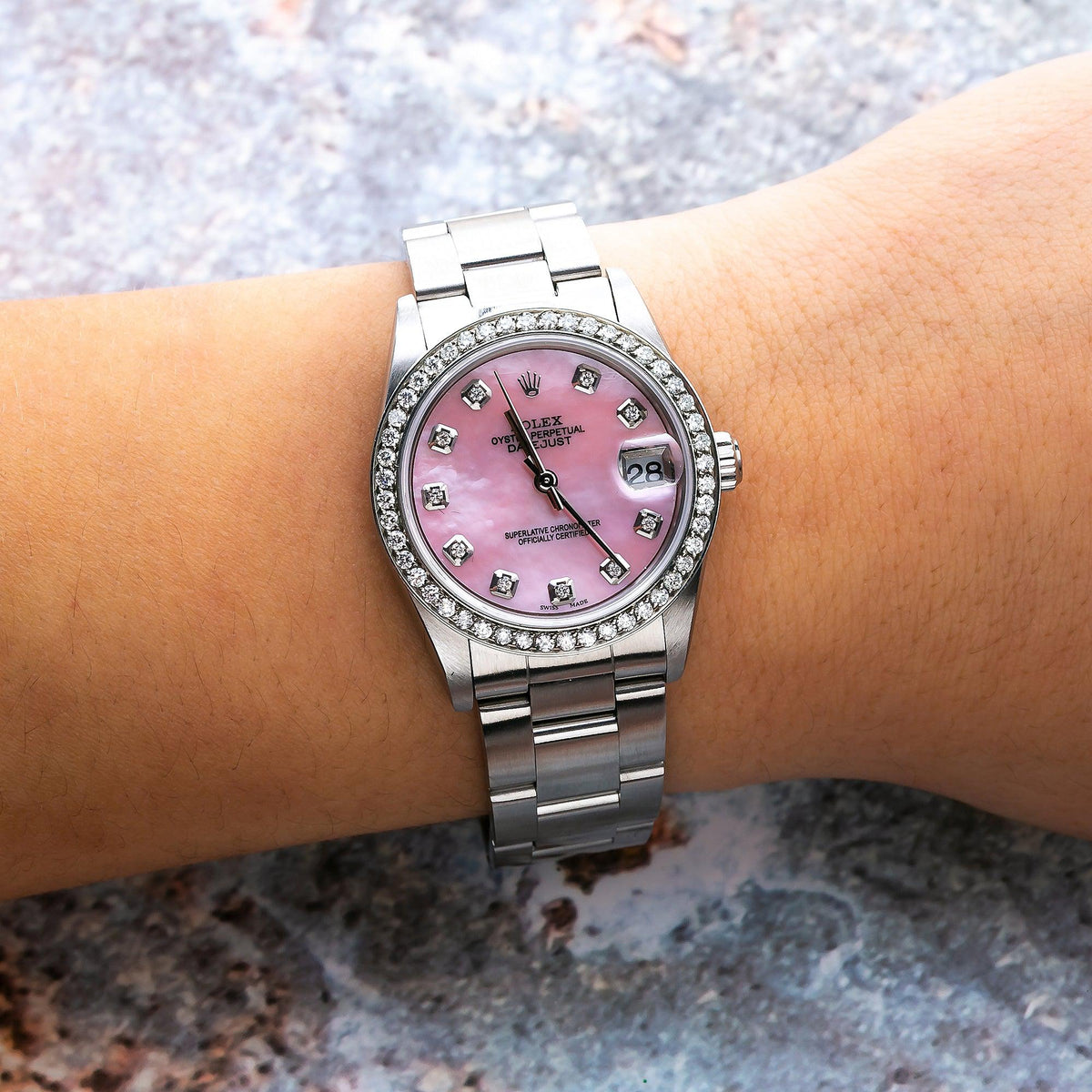 Pre-Owned Rolex Datejust 31MM 78240 Pink Mother of Pearl Diamond Dial Diamond Bezel Stainless Steel Oyster Bracelet 1.05ct