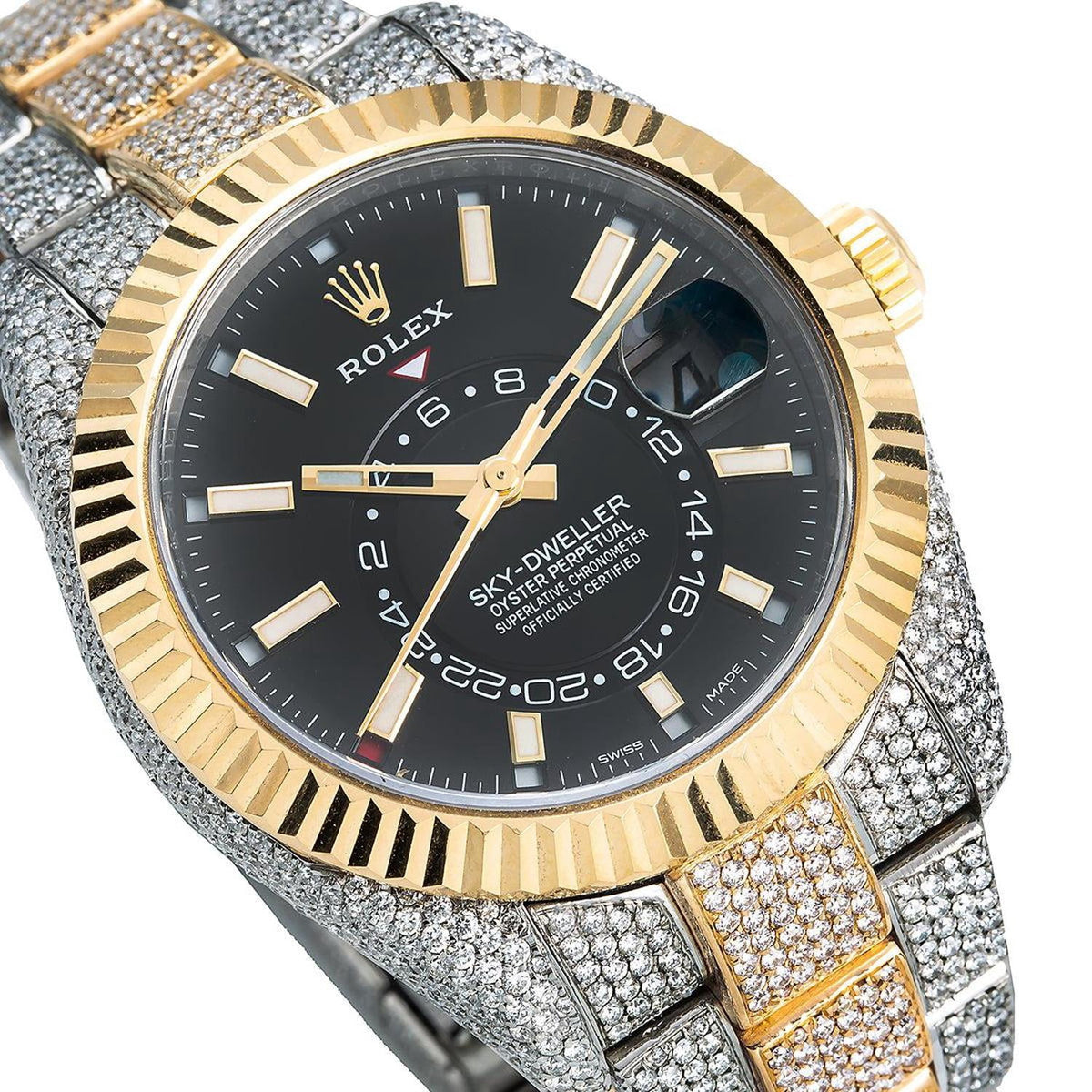 Pre-Owned Rolex Sky-Dweller 42MM 326933 Black Dial Fluted Bezel Two Tone Yellow Gold Full Diamond Oyster Bracelet 21.5ct