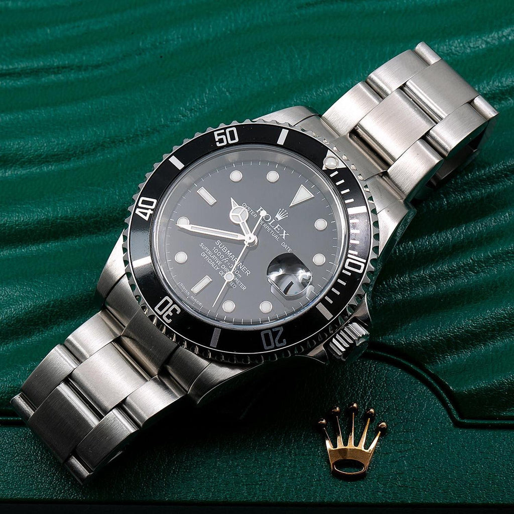 Pre-Owned Rolex Submariner Date 40MM 16610 Black Dial Black Bezel Stainless Steel Oyster Bracelet