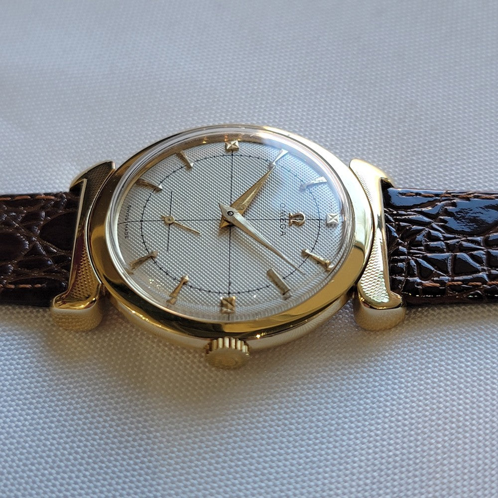 Pre-Owned Omega Ref 2505 Jumbo 35mm x 43mm 18k Solid Gold Mens 1950s Manual Wind RA694
