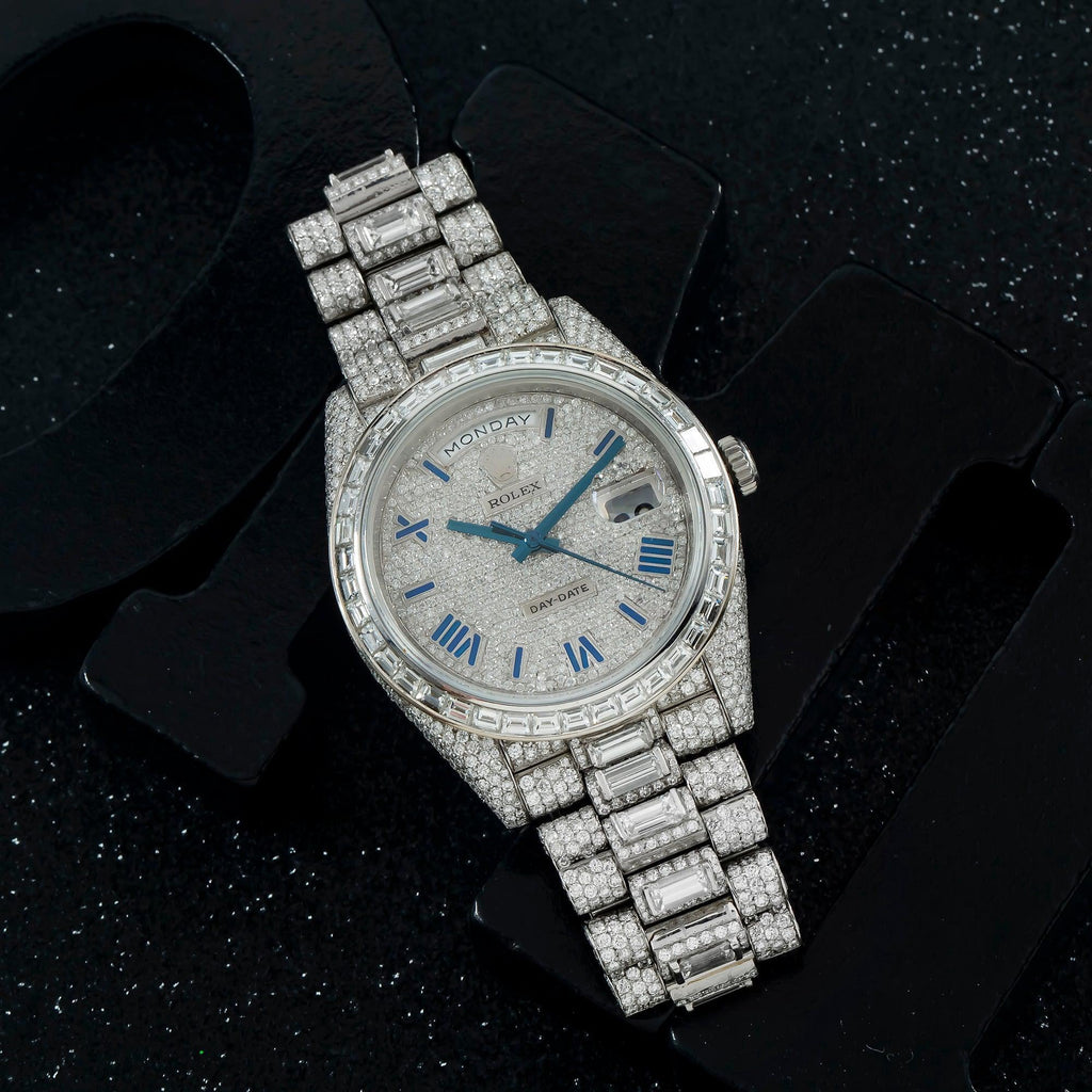 Pre-Owned Rolex Day-Date 40MM 228206 Diamond Paved Blue Roman Dial Diamond Bezel 18K White Gold Full Diamond President Bracelet