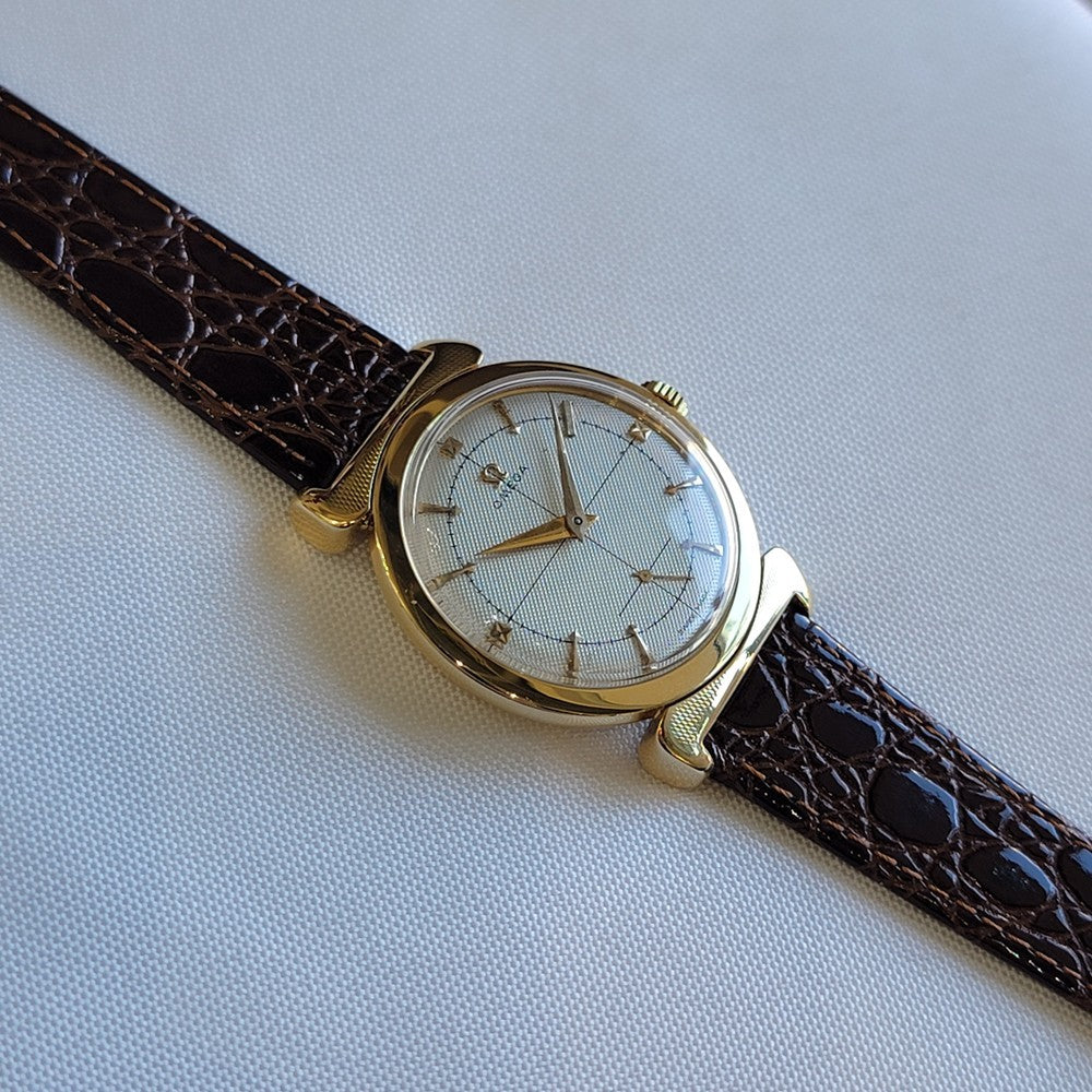 Pre-Owned Omega Ref 2505 Jumbo 35mm x 43mm 18k Solid Gold Mens 1950s Manual Wind RA694