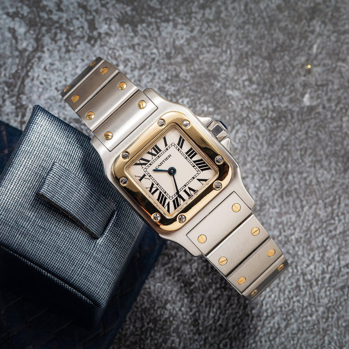 Pre-Owned Cartier Santos Galbée 24MM W20012C4 Ivory Roman Dial Yellow Gold Bezel Two Tone Yellow Gold Bracelet
