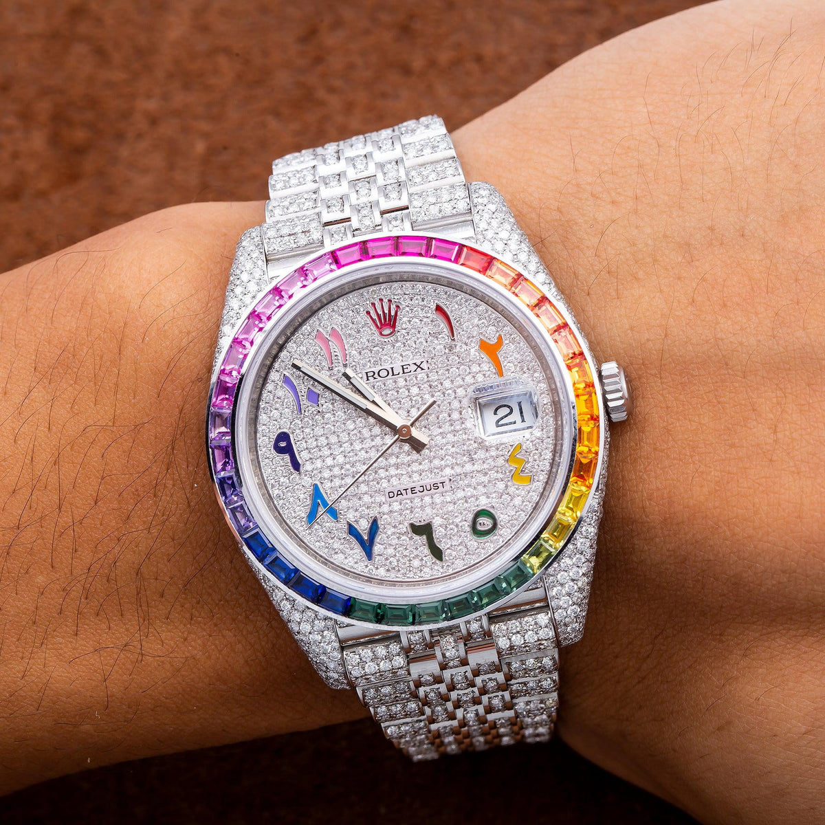 Pre-Owned Rolex Datejust 41MM 126300 Diamond Paved Rainbow Eastern Arabic Dial Rainbow Gemstone Bezel Stainless Steel Full Diamond Jubilee Bracelet 14.75ct