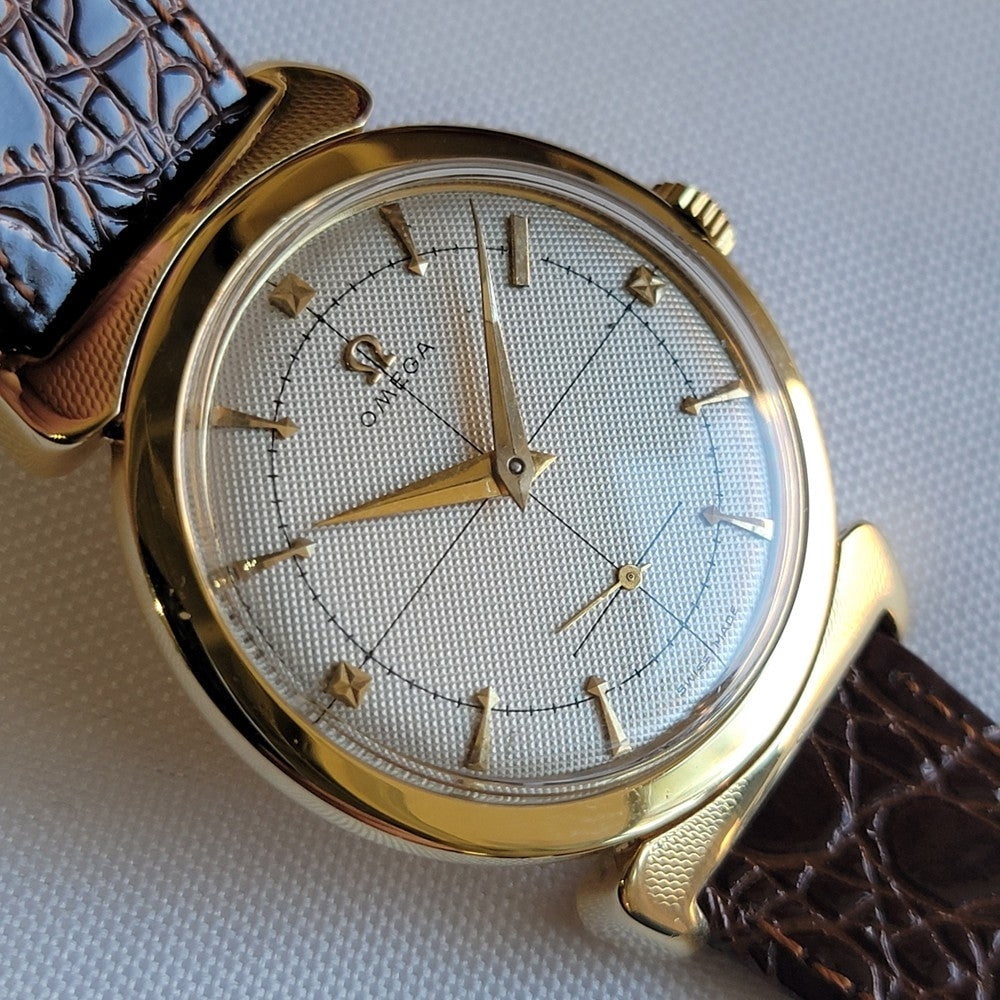 Pre-Owned Omega Ref 2505 Jumbo 35mm x 43mm 18k Solid Gold Mens 1950s Manual Wind RA694