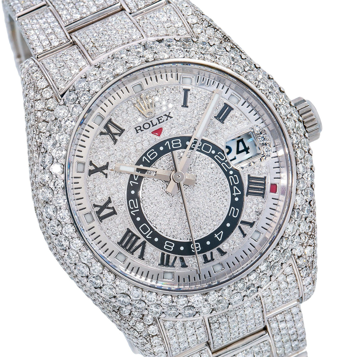 Pre-Owned Rolex Sky-Dweller 42MM 326934 Diamond Paved Roman Dial Diamond Bezel Stainless Steel Full Diamond Oyster Bracelet 16.75ct